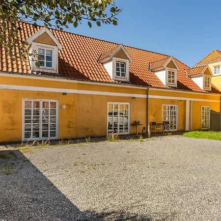 Swarthovde - 300m From The Sea By Interhome *